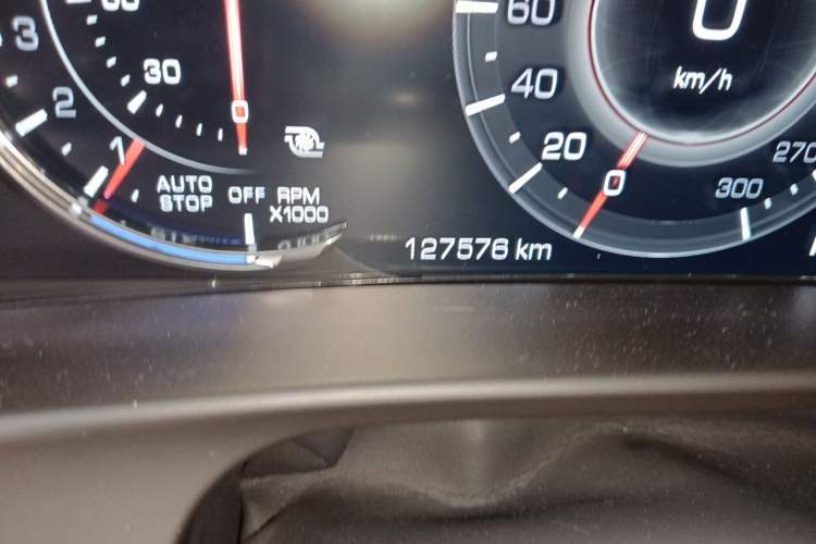 Used Cadillac CT6 2019 28T Luxury Sport Model Odometer Close Up