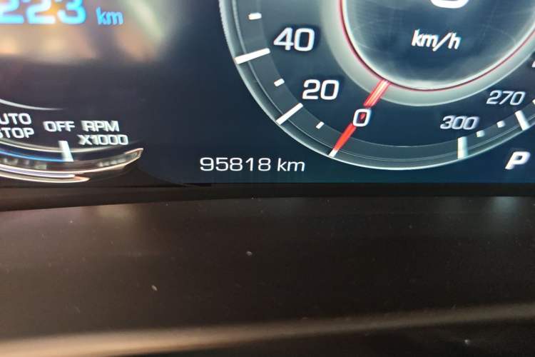 Used Cadillac CT6 2019 28T Luxury Model Odometer Close Up