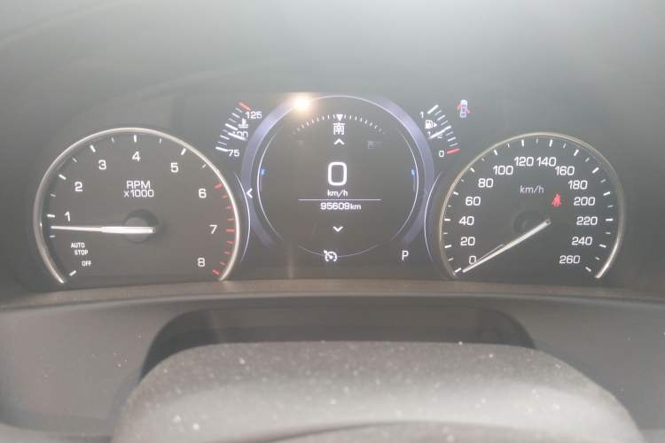 Used Cadillac CT6 2019 28T Fashion Edition Odometer Close Up
