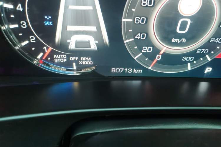 Used Cadillac CT6 2019 28T Leading Sport Model Odometer Close Up