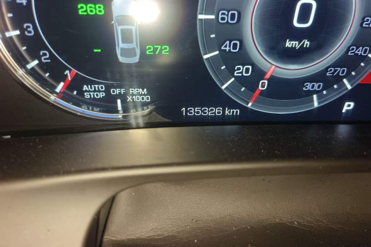 Used Cadillac CT6 2019 28T Luxury Model Odometer Close Up