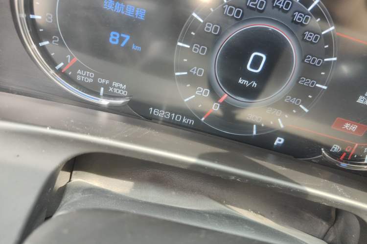 Used Cadillac CT6 2019 28T Luxury Model Odometer Close Up