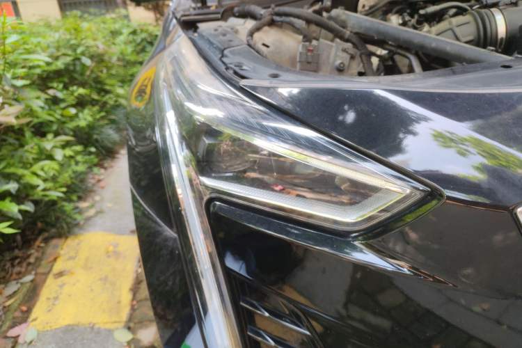 Used Cadillac CT6 2019 28T Fashion Edition Right Front Headlight