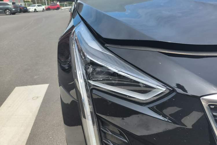 Used Cadillac CT6 2019 28T Fashion Edition Right Front Headlight