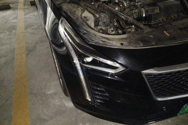 Used Cadillac CT6 2019 28T Fashion Edition Right Front Headlight