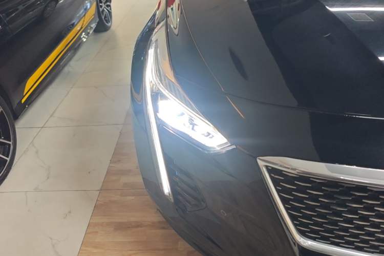 Used Cadillac CT6 2019 28T Luxury Model Right Front Headlight