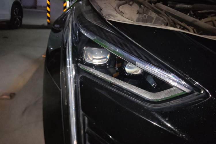 Used Cadillac CT6 2019 28T Luxury Model Right Front Headlight