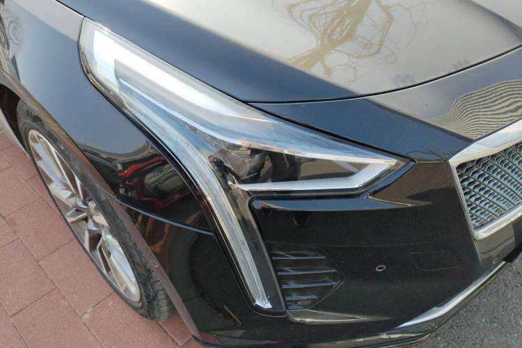 Used Cadillac CT6 2019 28T Leading Sport Model Right Front Headlight