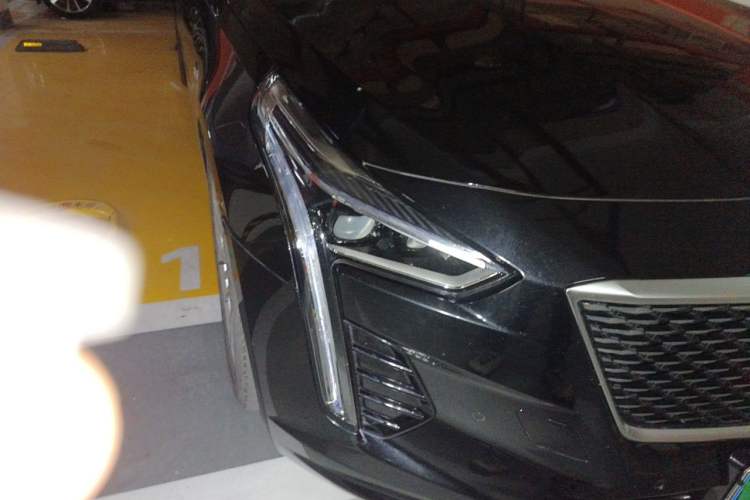 Used Cadillac CT6 2019 28T Fashion Edition Right Front Headlight
