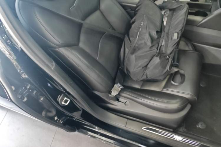 Used Cadillac CT6 2019 28T Luxury Model Right Front Seat