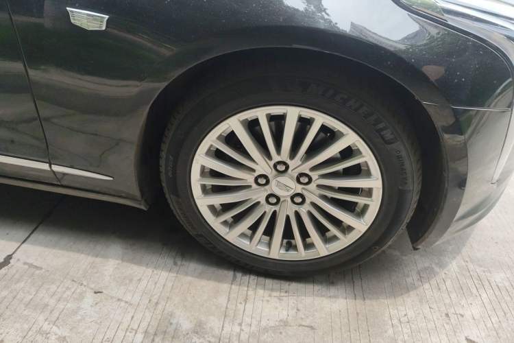 Used Cadillac CT6 2019 28T Luxury Model Right Front Wheel Hub