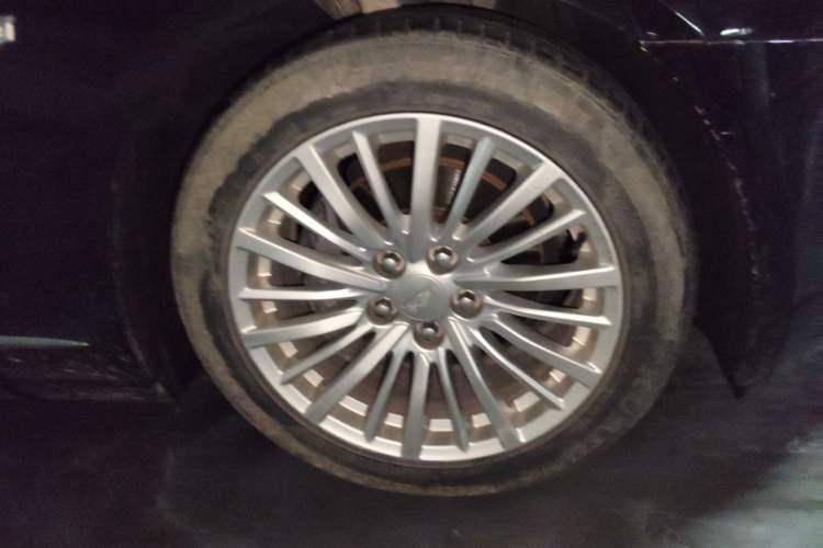 Used Cadillac CT6 2019 28T Luxury Model Right Front Wheel Hub