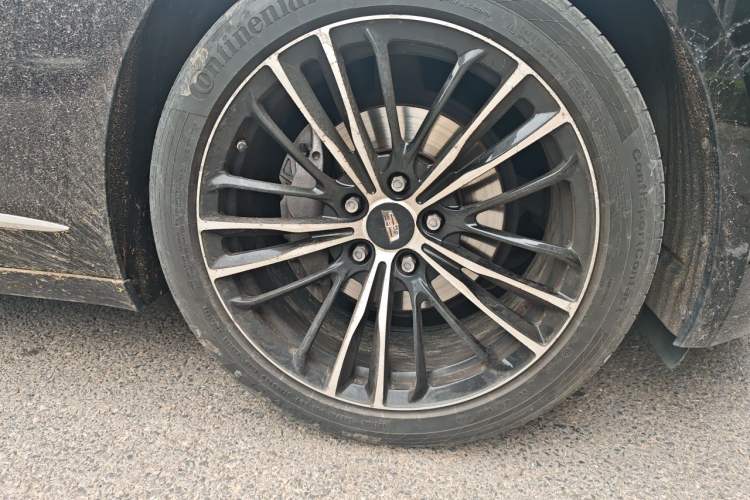 Used Cadillac CT6 2019 28T Fashion Edition Right Front Wheel Hub
