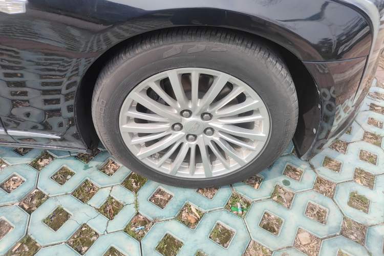 Used Cadillac CT6 2019 28T Luxury Model Right Front Wheel Hub