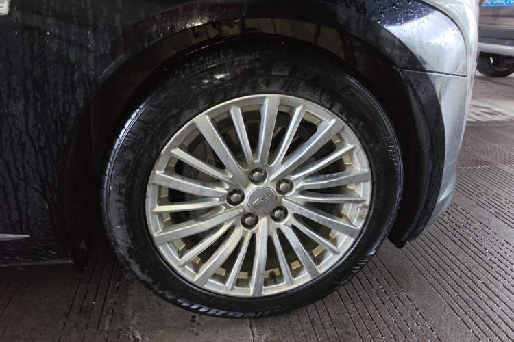 Used Cadillac CT6 2019 28T Fashion Edition Right Front Wheel Hub