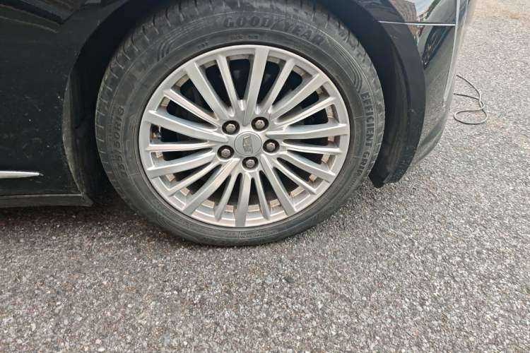 Used Cadillac CT6 2019 28T Elite Edition Right Front Wheel Hub