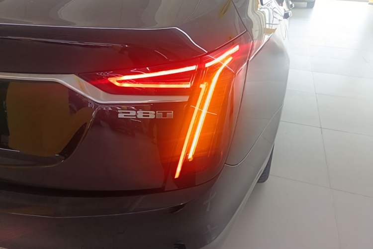 Used Cadillac CT6 2019 28T Luxury Model Right Rear Taillight