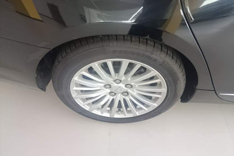 Used Cadillac CT6 2019 28T Luxury Model Right Rear Wheel Hub