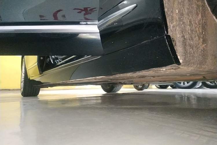 Used Cadillac CT6 2019 28T Elite Edition Right Side Sill