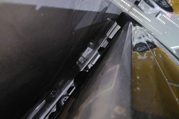 Used Cadillac CT6 2019 28T Leading Sport Model Right Side Sill