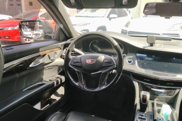 Used Cadillac CT6 2019 28T Luxury Model Steering Wheel