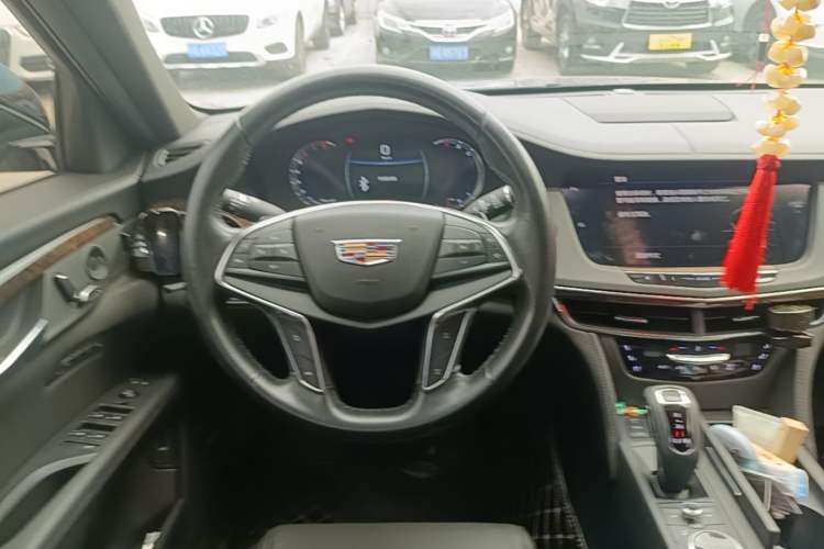 Used Cadillac CT6 2019 28T Luxury Model Steering Wheel