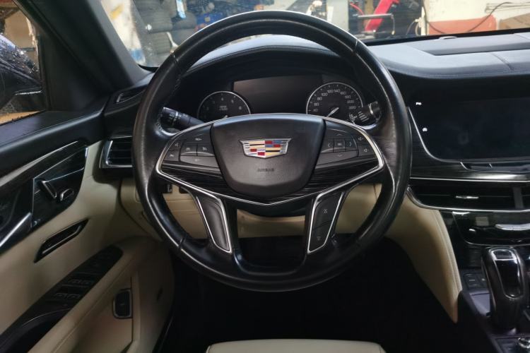 Used Cadillac CT6 2019 28T Fashion Edition Steering Wheel