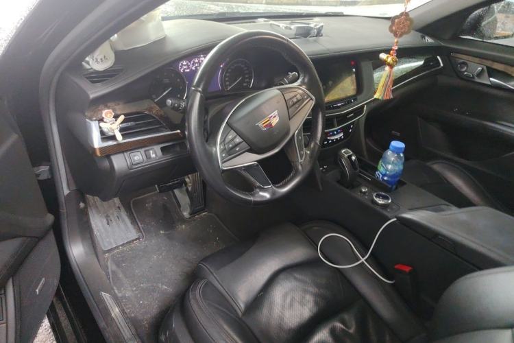 Used Cadillac CT6 2019 28T Luxury Model Steering Wheel