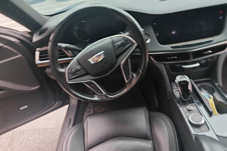 Used Cadillac CT6 2019 28T Luxury Model Steering Wheel