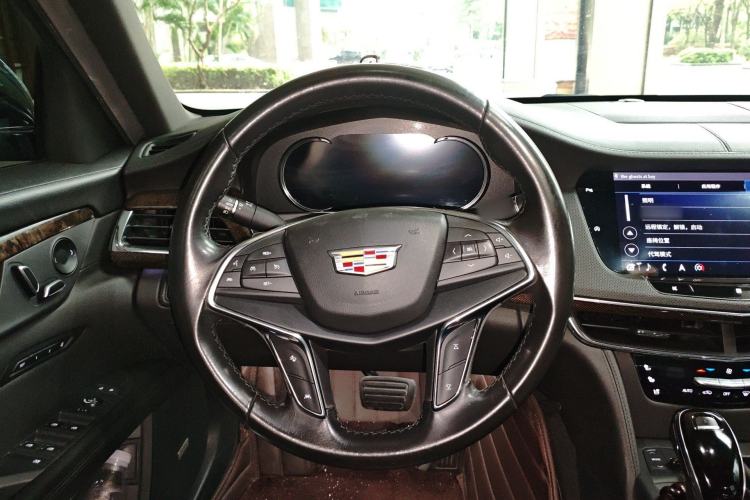 Used Cadillac CT6 2019 28T Luxury Model Steering Wheel