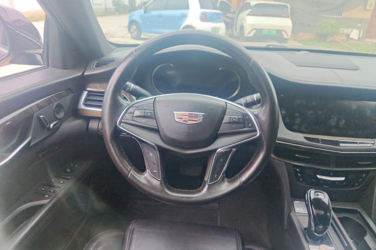 Used Cadillac CT6 2019 28T Luxury Model Steering Wheel