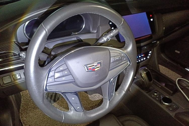 Used Cadillac CT6 2019 28T Leading Sport Model Steering Wheel