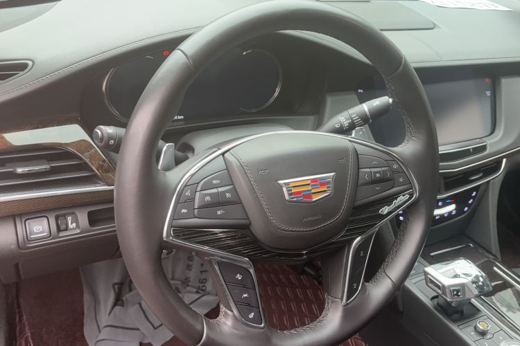 Used Cadillac CT6 2019 28T Luxury Model Steering Wheel