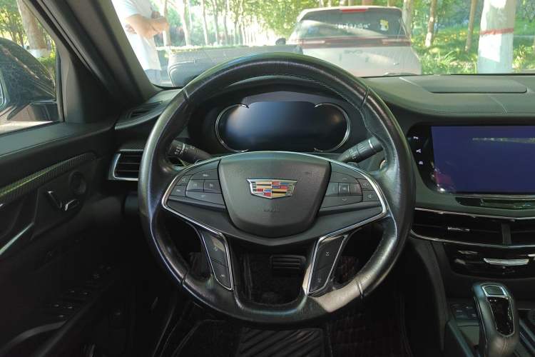 Used Cadillac CT6 2019 28T Leading Sport Model Steering Wheel