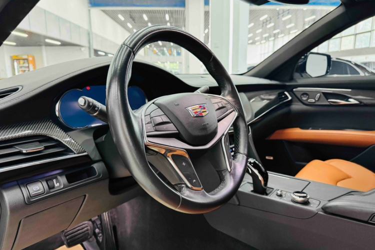 Used Cadillac CT6 2019 28T Luxury Model Steering Wheel