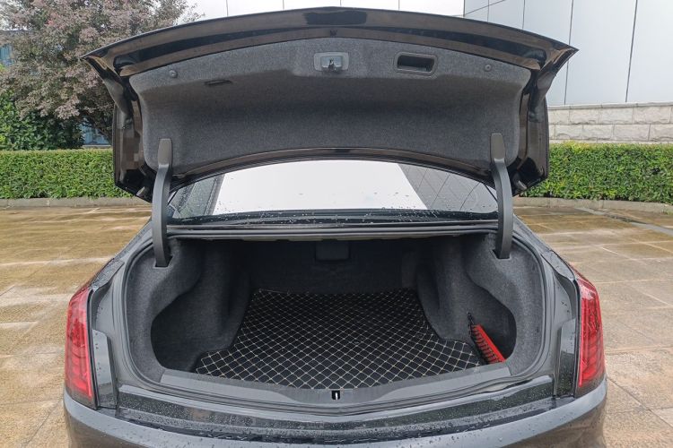 Used Cadillac CT6 2019 28T Luxury Model Trunk
