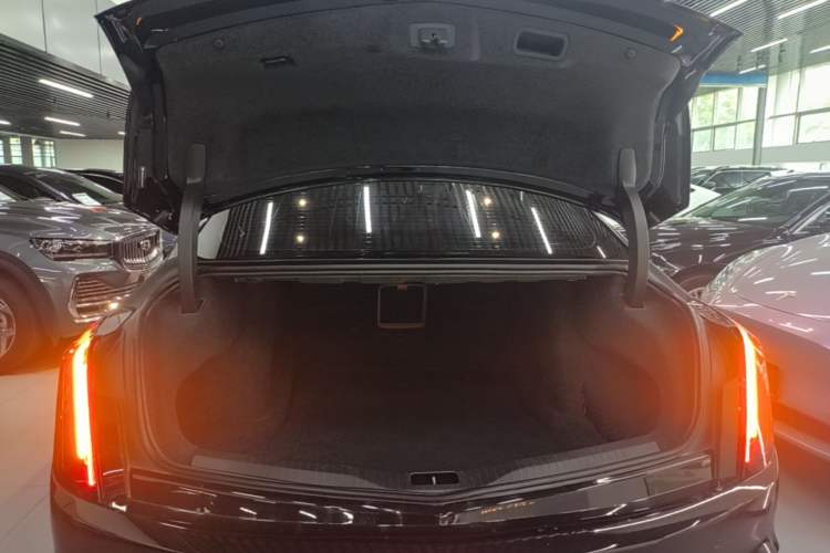 Used Cadillac CT6 2019 28T Luxury Model Trunk