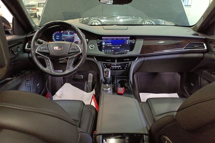 Used Cadillac CT6 2019 40T Platinum Edition Center Console