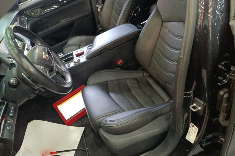Used Cadillac CT6 2019 40T Platinum Edition Left Front Seat