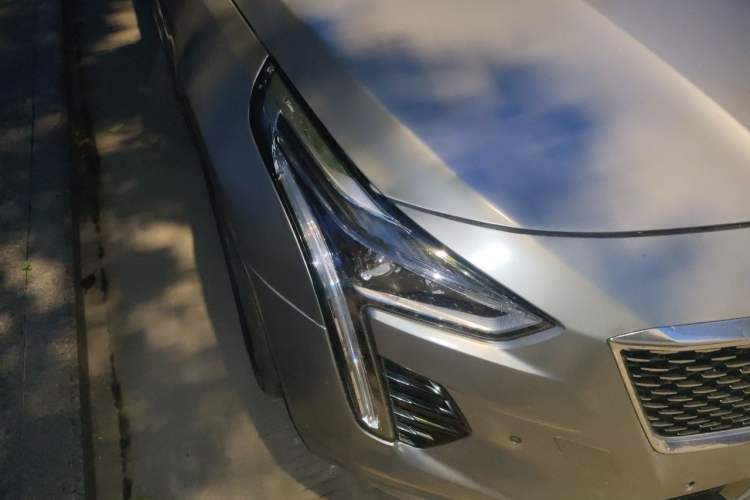 Used Cadillac CT6 2019 28T Elite Edition Right Front Headlight