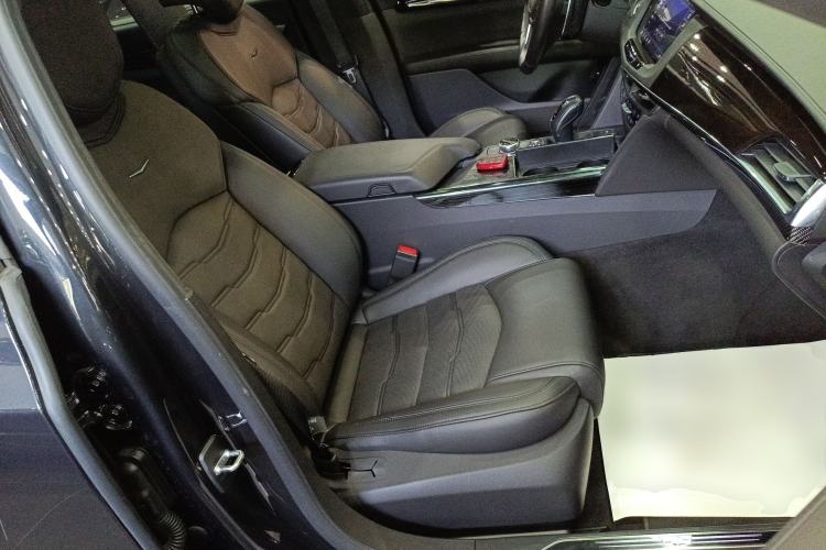 Used Cadillac CT6 2019 40T Platinum Edition Right Front Seat