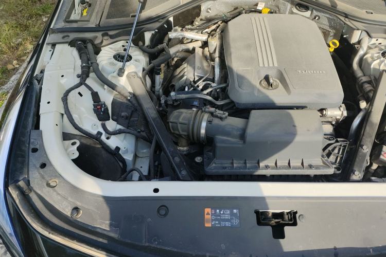Used Cadillac CT6 2019 28T Fashion Edition Engine Bay Right