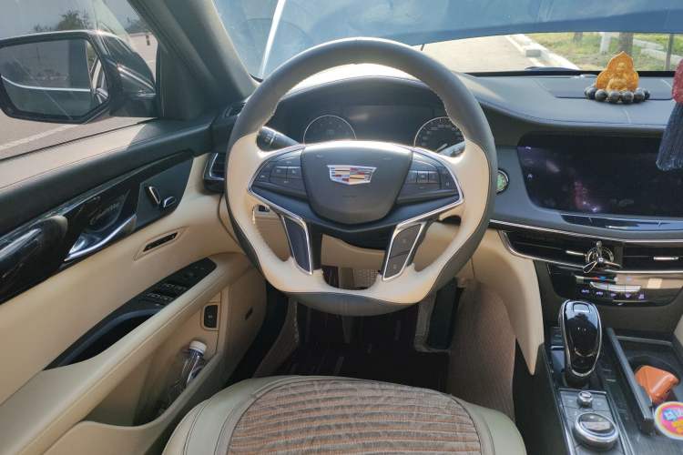 Used Cadillac CT6 2019 28T Fashion Edition Steering Wheel