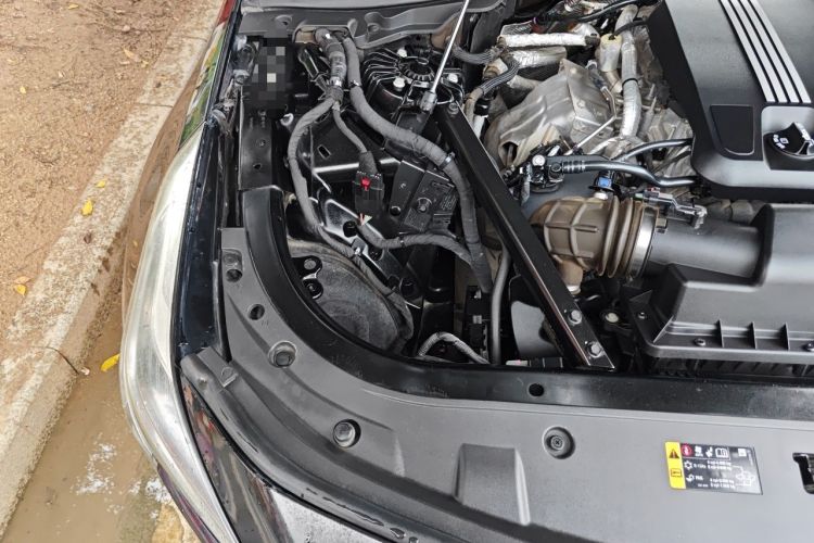 Used Cadillac CT6 2019 28T Fashion Edition Engine Bay Right