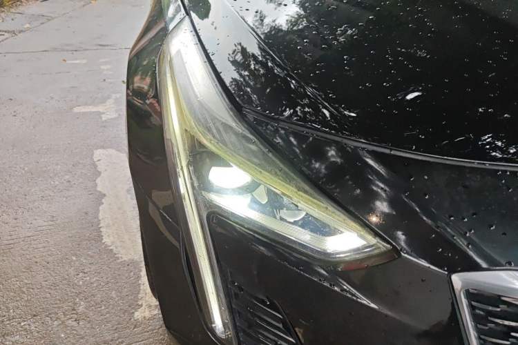 Used Cadillac CT6 2019 28T Fashion Edition Right Front Headlight