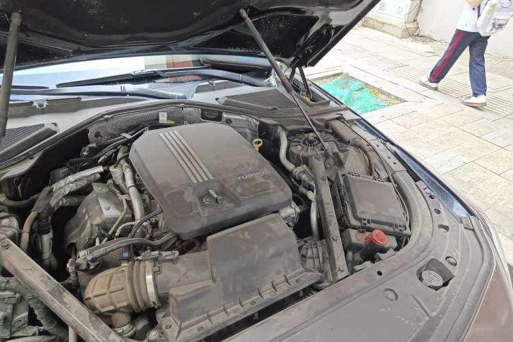 Used Cadillac CT6 2019 28T Luxury Model Engine Bay Left