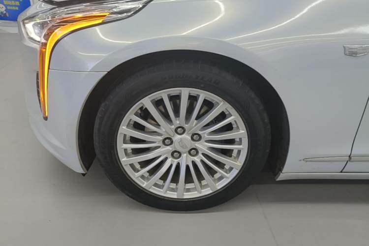 Used Cadillac CT6 2019 28T Luxury Model Left Front Wheel Hub