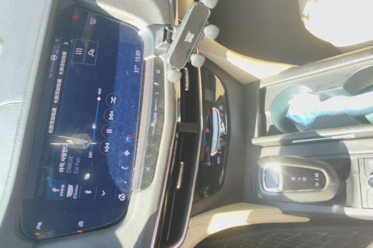 Used Cadillac CT6 2019 28T Fashion Edition Audio And AC Panel