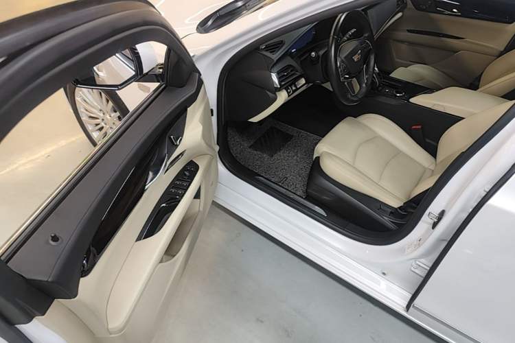Used Cadillac CT6 2019 28T Fashion Edition Driver Seat
