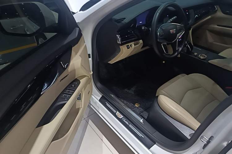 Used Cadillac CT6 2019 28T Fashion Edition Driver Seat